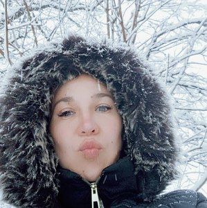 Meet your Posher, Carolina